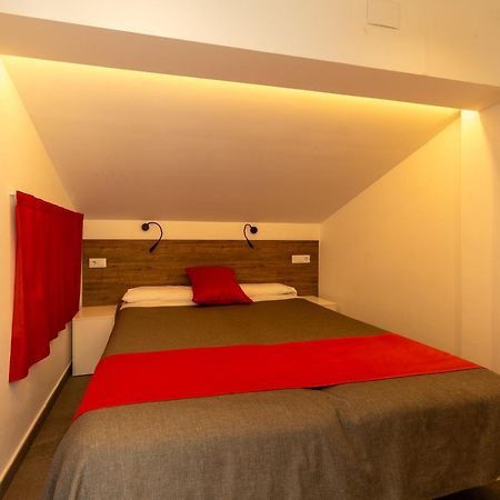 Apartamentos Sunway Apollo Sitges Dış mekan fotoğraf