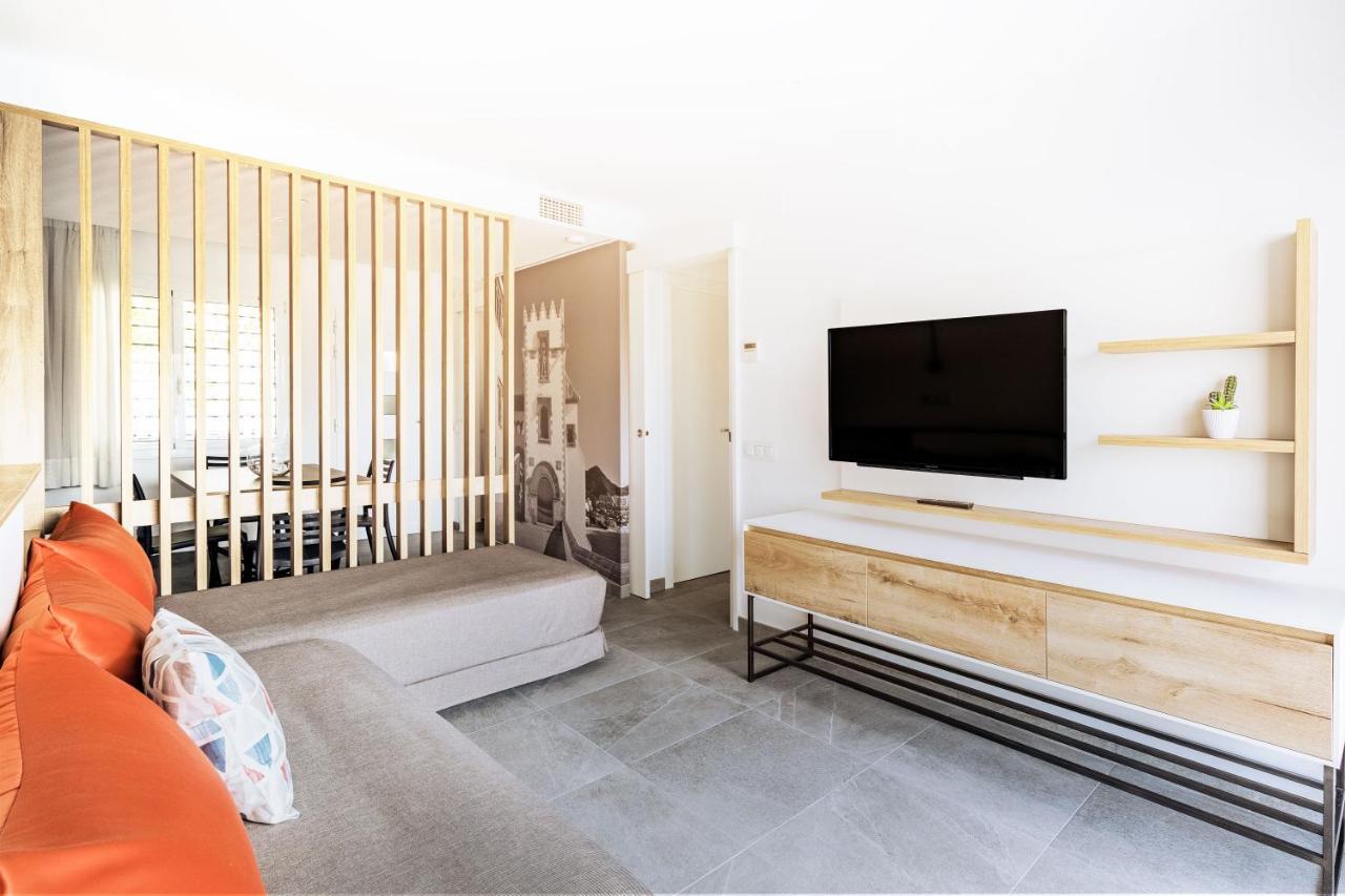 Apartamentos Sunway Apollo Sitges Dış mekan fotoğraf