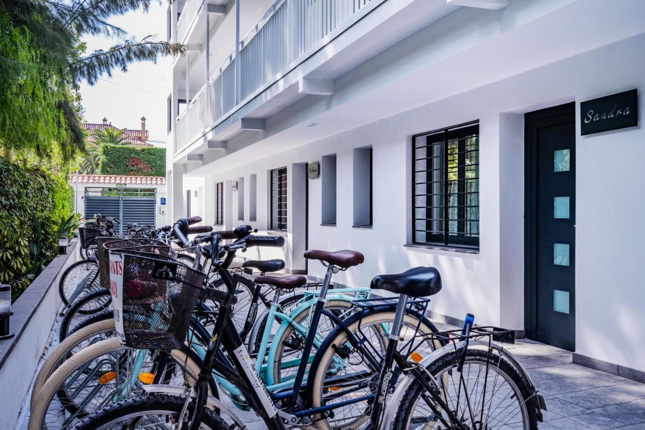Apartamentos Sunway Apollo Sitges Dış mekan fotoğraf